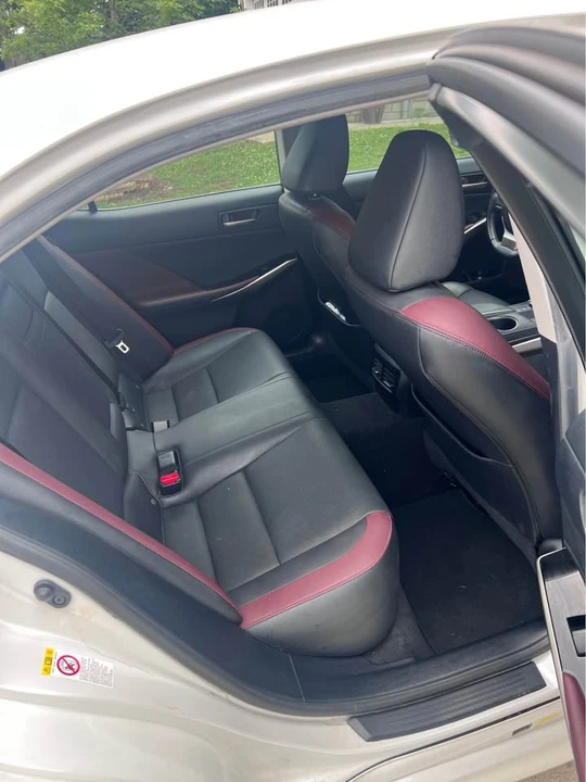 2019 Lexus IS 3rd Gen - Image 7 of 9