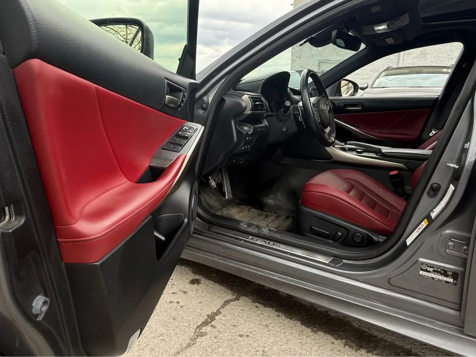 2019 Lexus IS 3rd Gen - Image 5 of 12