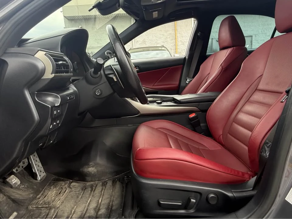 2019 Lexus IS 3rd Gen - Image 6 of 12