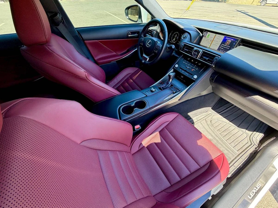 2019 Lexus IS 3rd Gen - Image 10 of 16