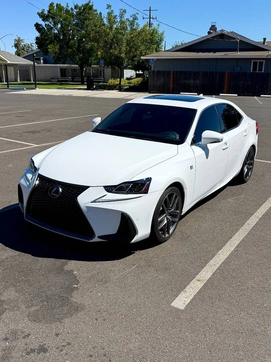 2019 Lexus IS 3rd Gen - Image 14 of 16