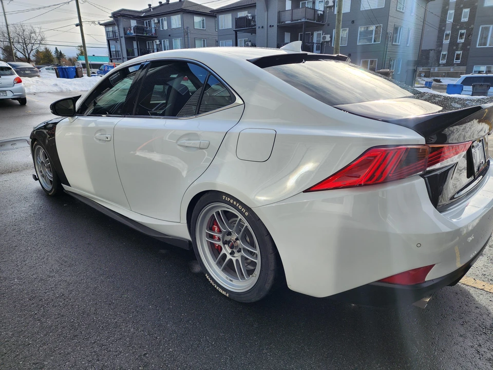 2019 Lexus IS 3rd Gen - Image 21 of 31
