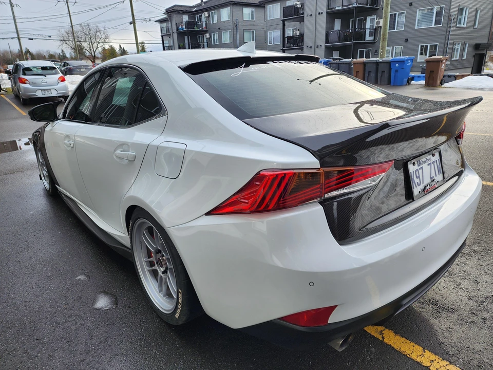 2019 Lexus IS 3rd Gen - Image 22 of 31