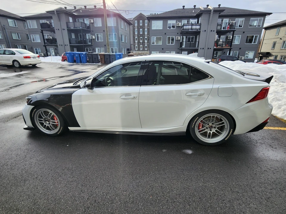 2019 Lexus IS 3rd Gen - Image 18 of 31