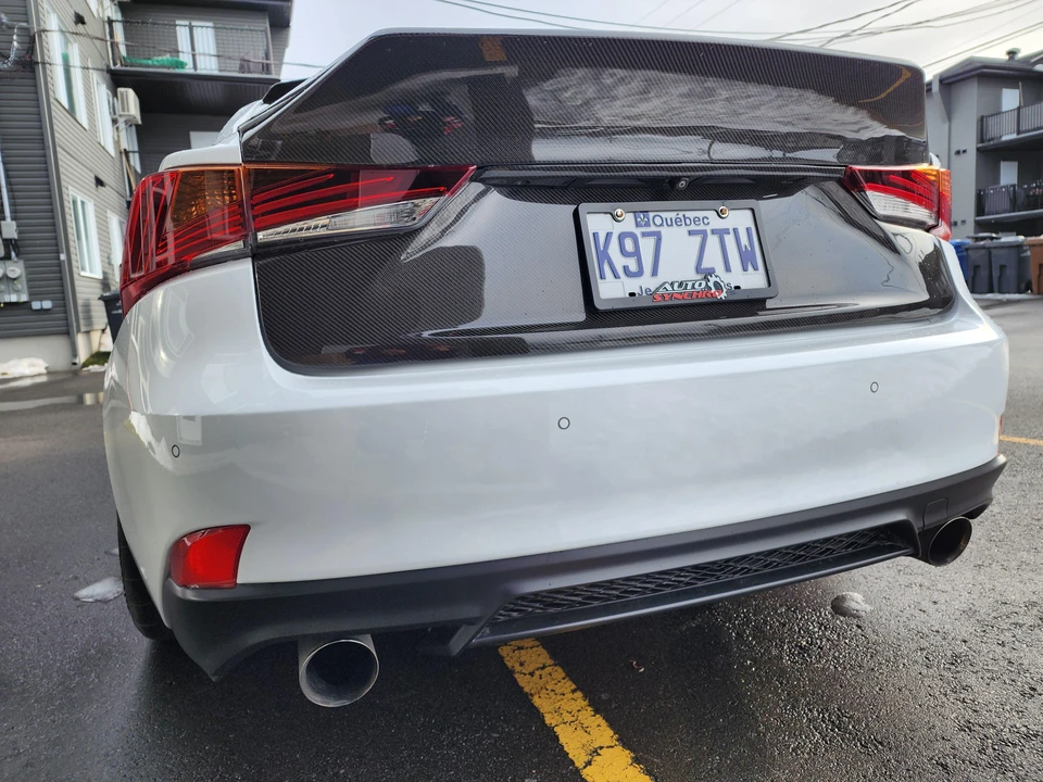 2019 Lexus IS 3rd Gen - Image 29 of 31