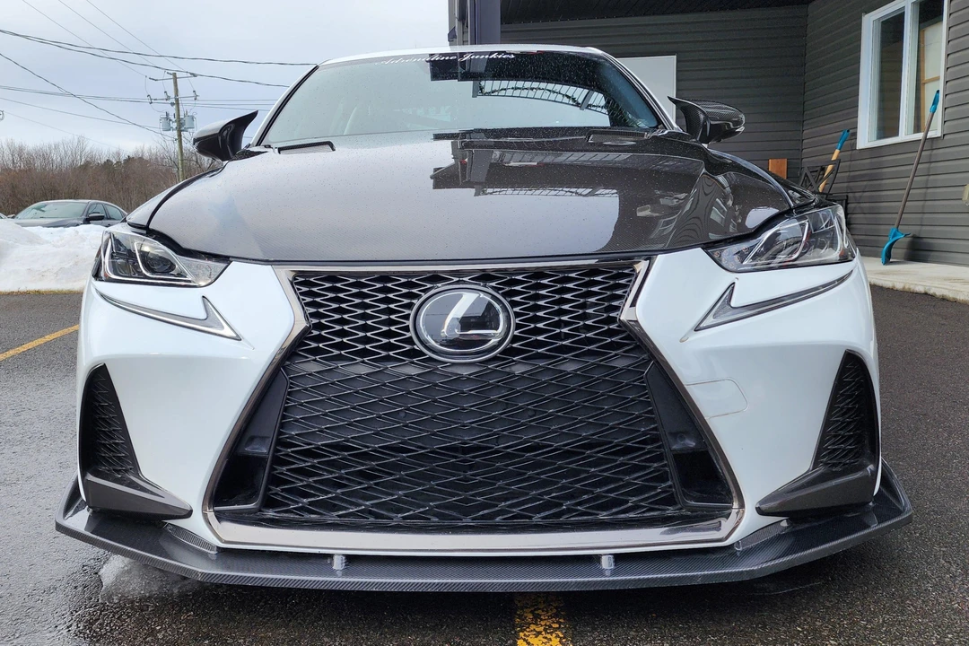 2019 Lexus IS 3rd Gen - Image 2 of 31