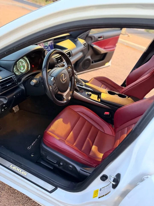 2019 Lexus IS 3rd Gen - Image 5 of 13
