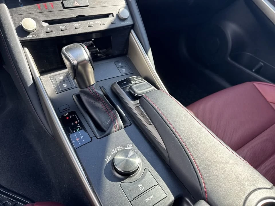 2019 Lexus IS 3rd Gen - Image 12 of 17