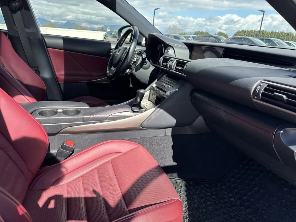 2019 Lexus IS 3rd Gen - Image 17 of 17