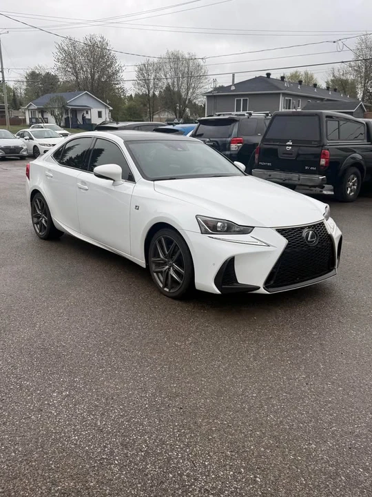 2019 Lexus IS 3rd Gen - Image 7 of 15