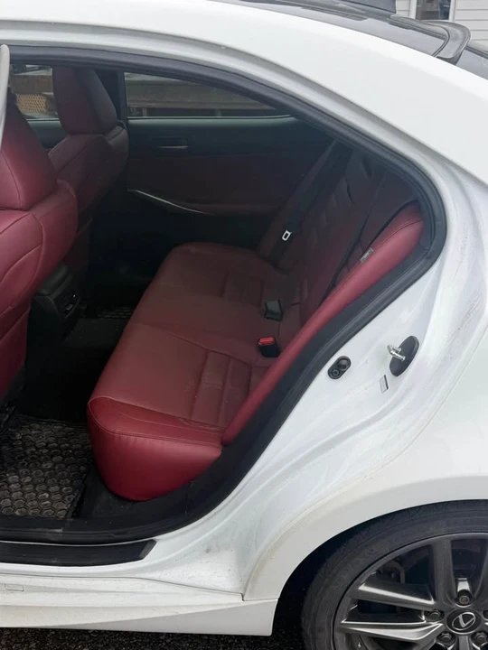 2019 Lexus IS 3rd Gen - Image 10 of 15