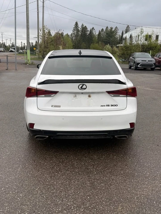 2019 Lexus IS 3rd Gen - Image 4 of 15