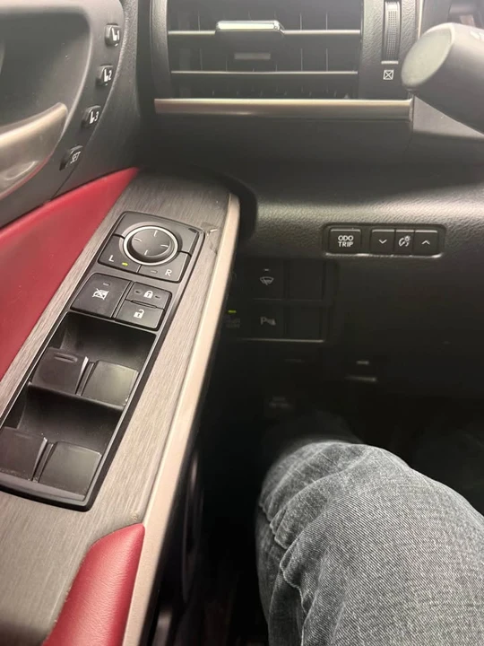 2019 Lexus IS 3rd Gen - Image 13 of 15