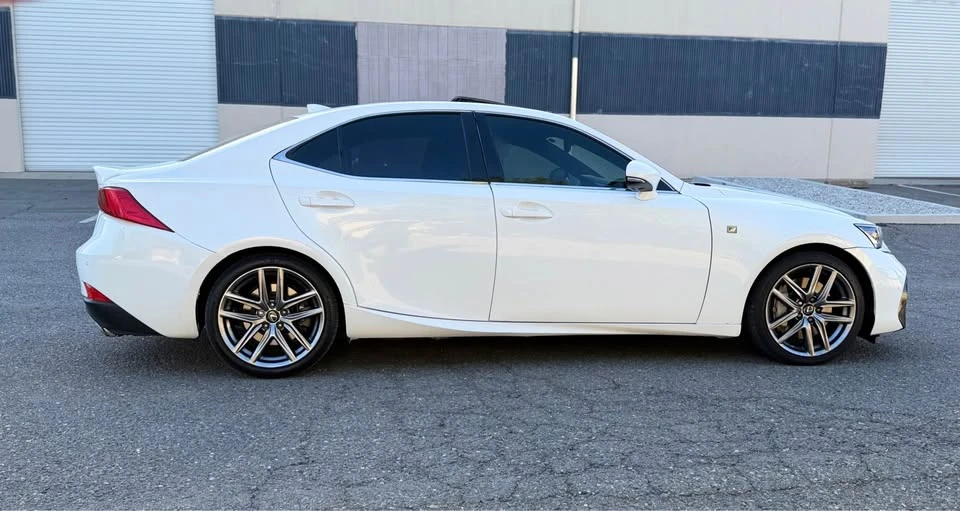 2019 Lexus IS 3rd Gen - Image 8 of 18