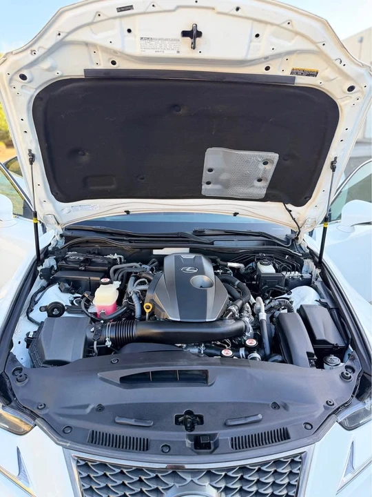 2019 Lexus IS 3rd Gen - Image 10 of 18