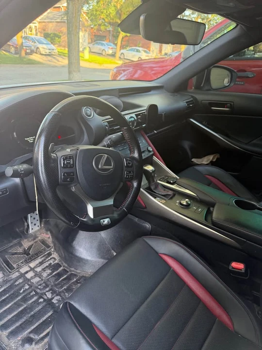 2019 Lexus IS 3rd Gen - Image 4 of 7