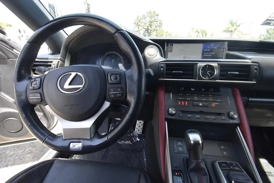 2019 Lexus IS 3rd Gen - Image 10 of 20