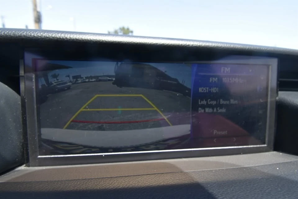2019 Lexus IS 3rd Gen - Image 9 of 20