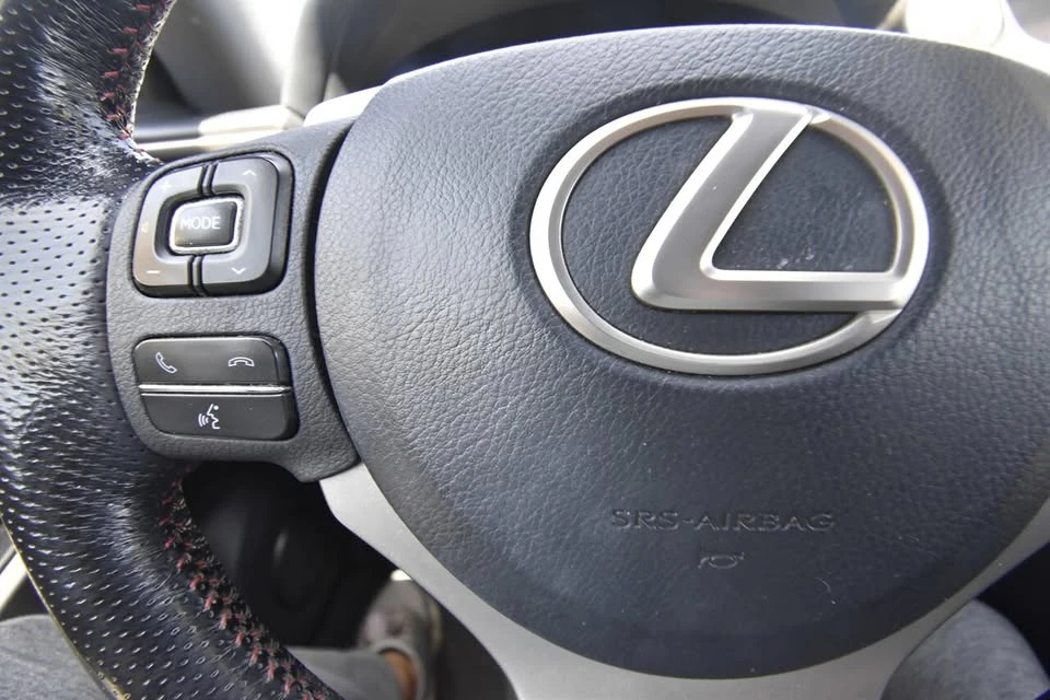 2019 Lexus IS 3rd Gen - Image 14 of 20