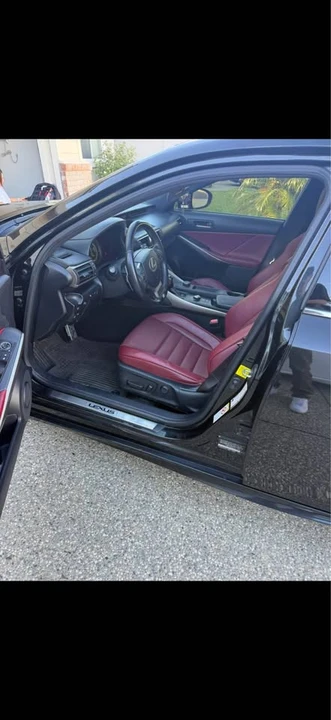 2019 Lexus IS 3rd Gen - Image 4 of 7