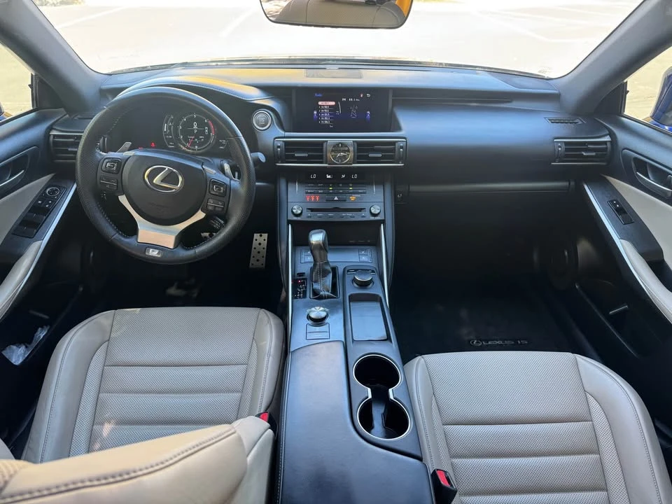 2019 Lexus IS 3rd Gen - Image 10 of 18
