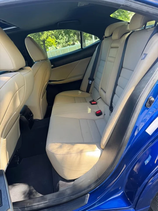 2019 Lexus IS 3rd Gen - Image 9 of 18