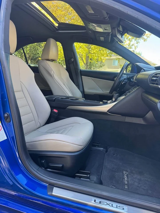 2019 Lexus IS 3rd Gen - Image 13 of 18