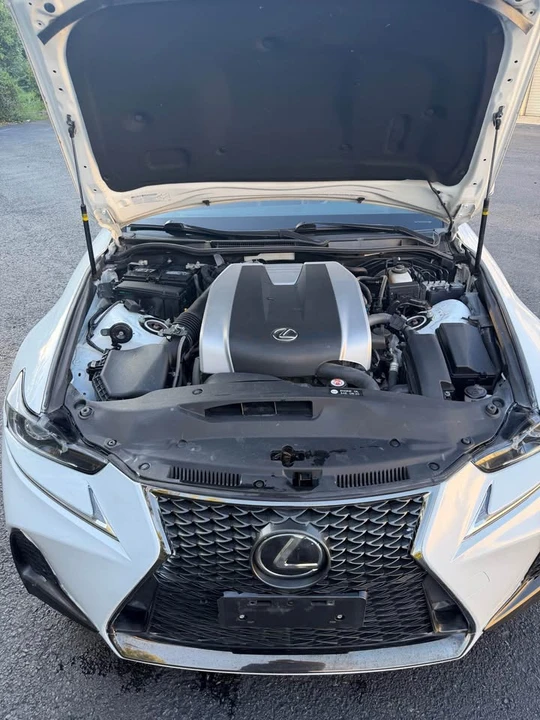 2019 Lexus IS 3rd Gen - Image 10 of 19