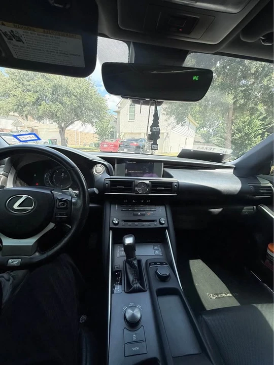 2019 Lexus IS 3rd Gen - Image 8 of 10