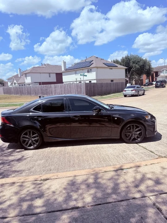 2019 Lexus IS 3rd Gen - Image 3 of 10