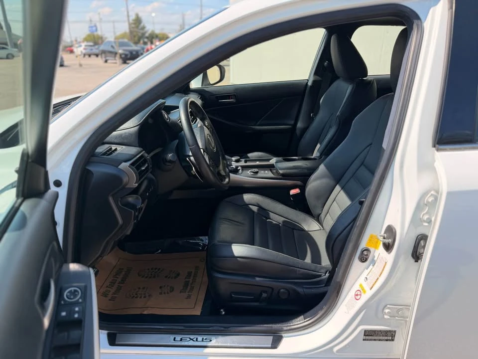 2019 Lexus IS 3rd Gen - Image 12 of 20