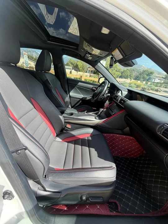 2019 Lexus IS 3rd Gen - Image 5 of 8
