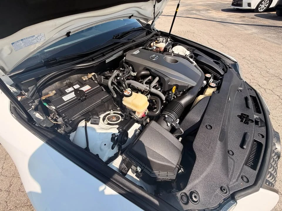 2019 Lexus IS 3rd Gen - Image 16 of 20
