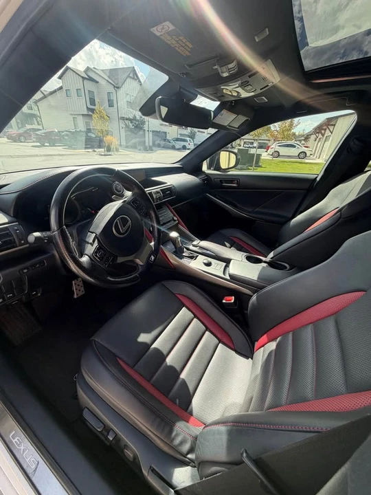 2019 Lexus IS 3rd Gen - Image 7 of 8