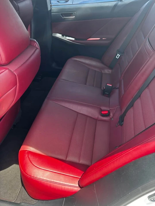 2019 Lexus IS 3rd Gen - Image 8 of 12