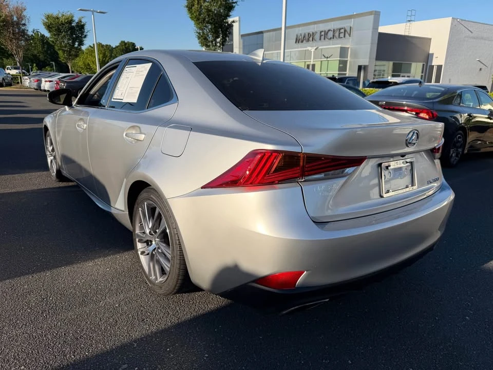 2019 Lexus IS 3rd Gen - Image 3 of 5