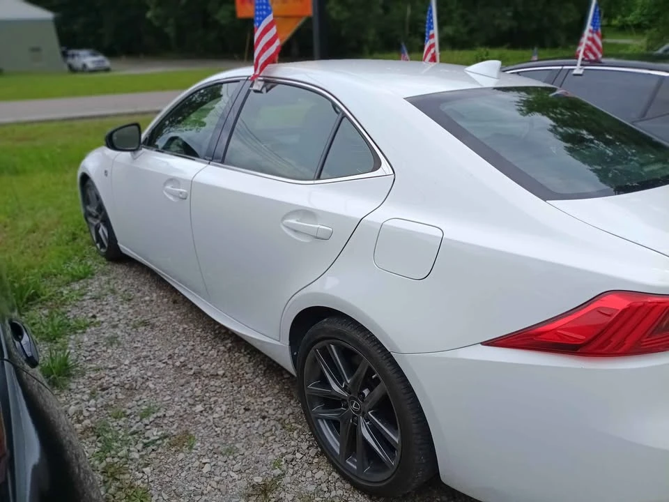 2019 Lexus IS 3rd Gen - Image 6 of 8