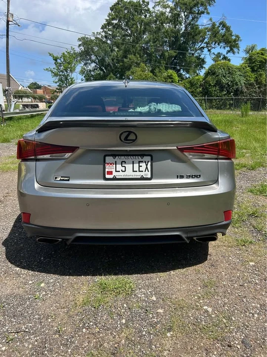 2019 Lexus IS 3rd Gen - Image 6 of 7