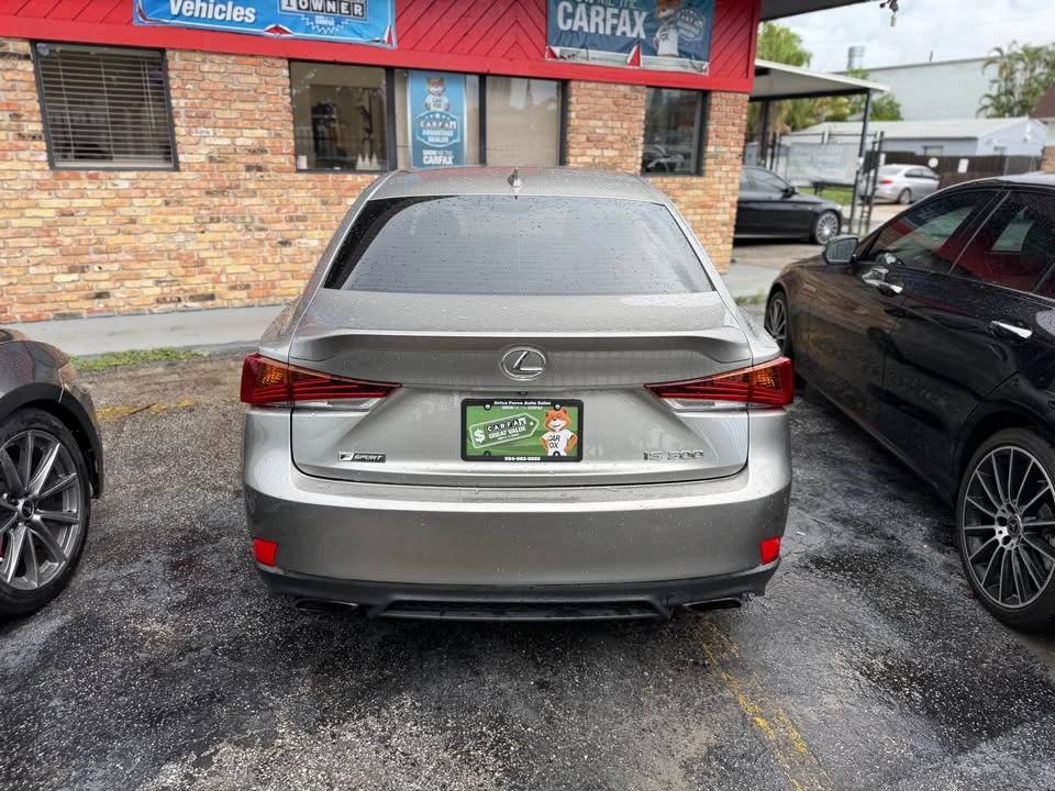 2019 Lexus IS 3rd Gen - Image 8 of 16