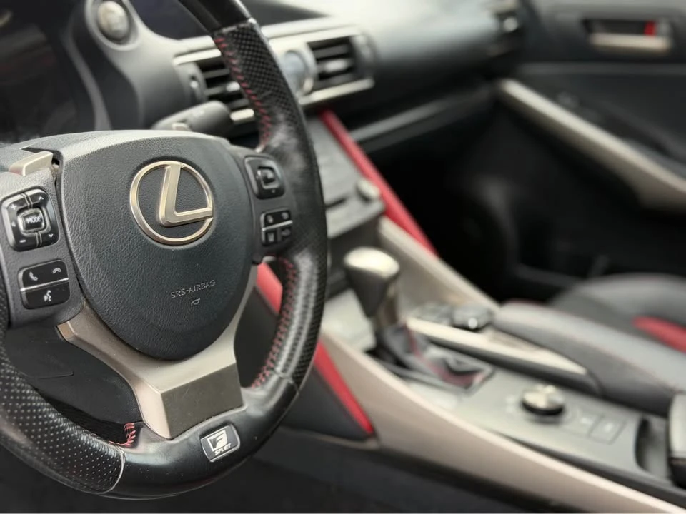 2019 Lexus IS 3rd Gen - Image 15 of 16