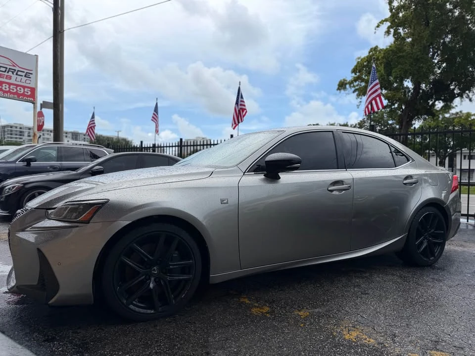 2019 Lexus IS 3rd Gen - Image 3 of 16