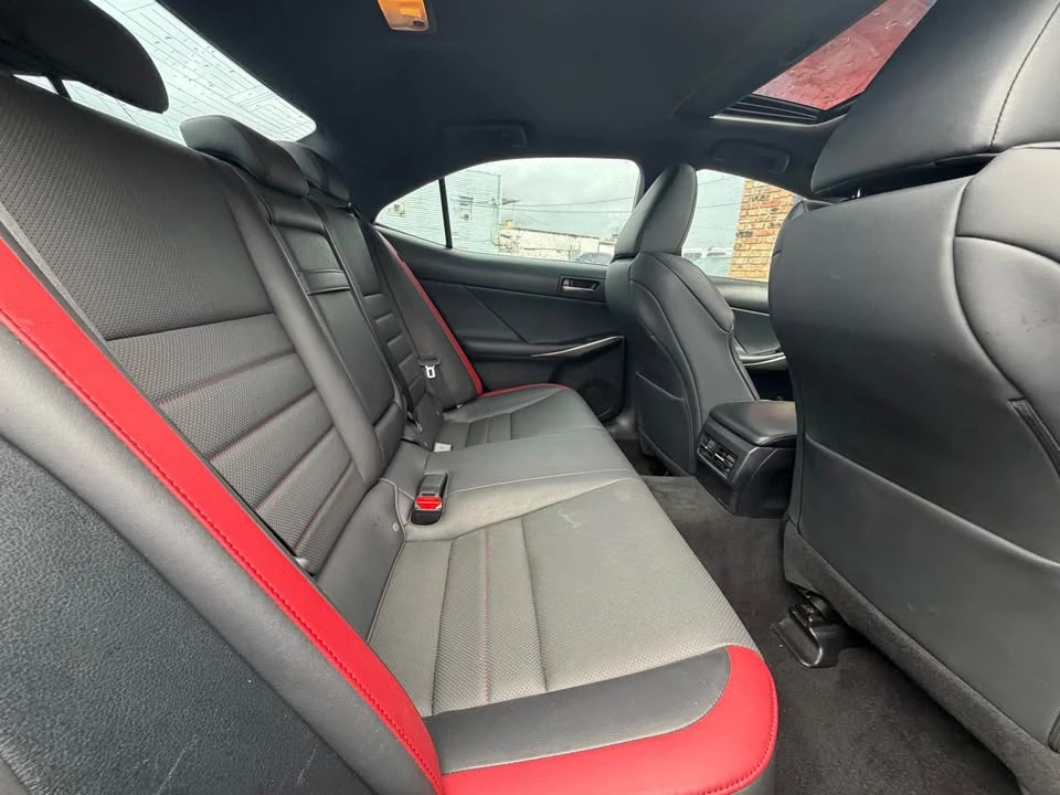 2019 Lexus IS 3rd Gen - Image 9 of 16