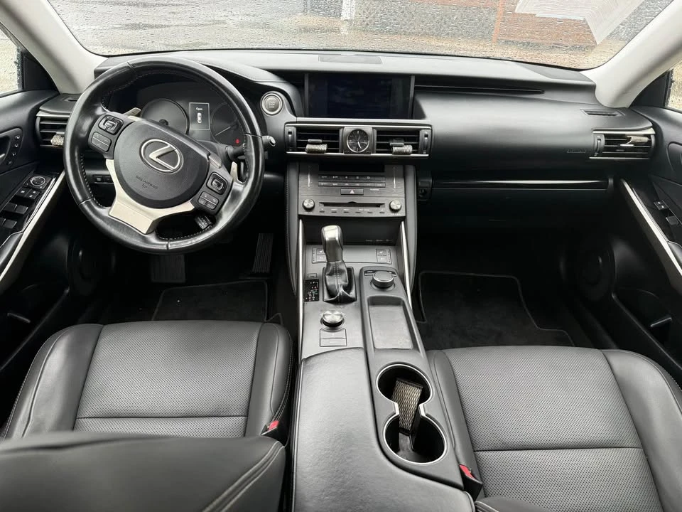 2019 Lexus IS 3rd Gen - Image 3 of 7