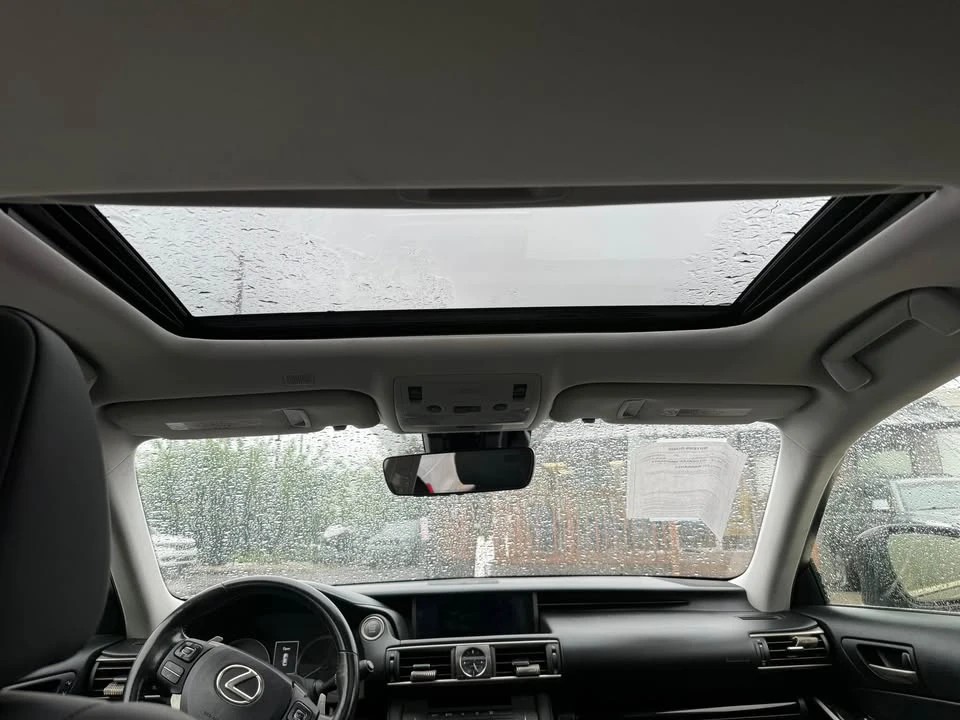 2019 Lexus IS 3rd Gen - Image 5 of 7