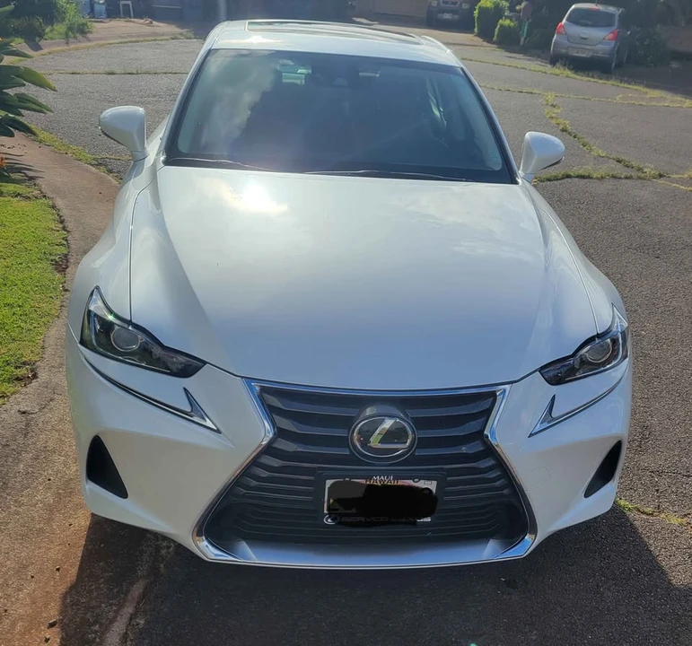 2019 Lexus IS 3rd Gen - Image 2 of 10