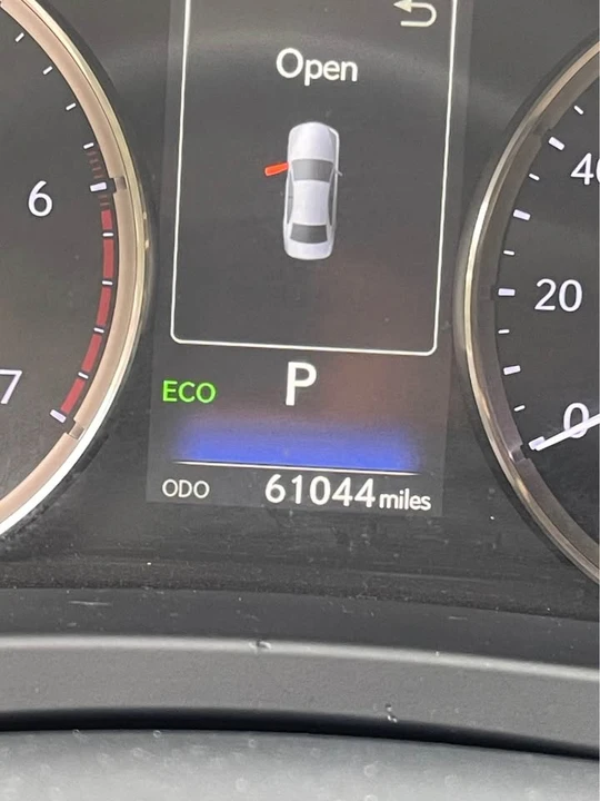 2019 Lexus IS 3rd Gen - Image 11 of 18
