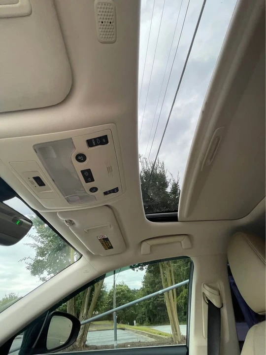 2019 Lexus IS 3rd Gen - Image 12 of 18