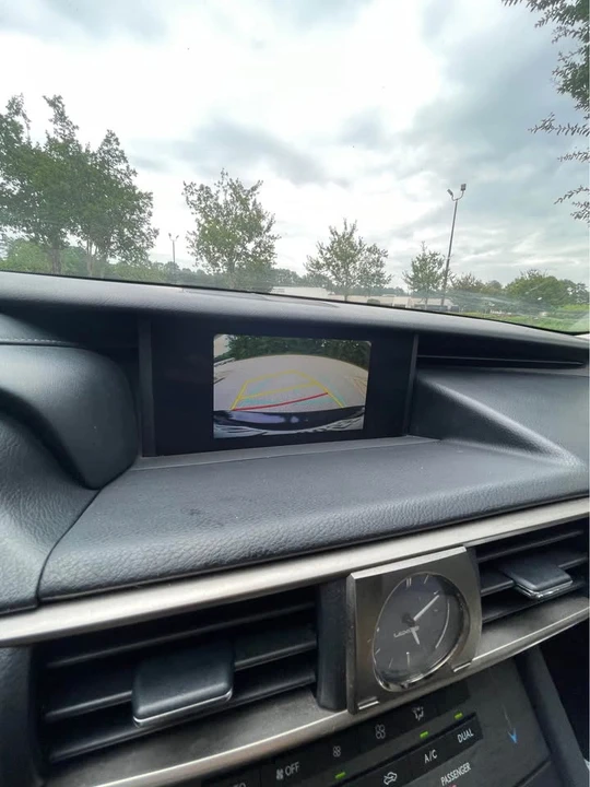2019 Lexus IS 3rd Gen - Image 18 of 18
