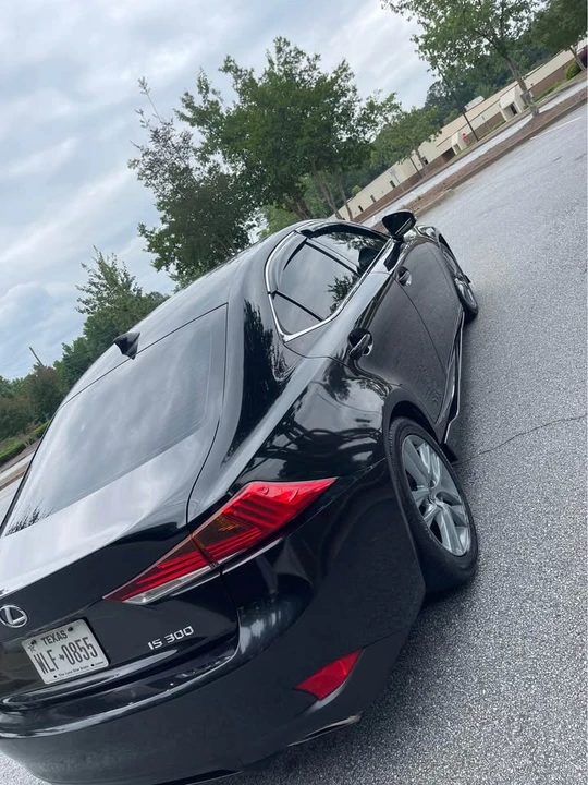 2019 Lexus IS 3rd Gen - Image 4 of 18