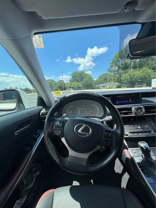 2019 Lexus IS 3rd Gen - Image 5 of 7